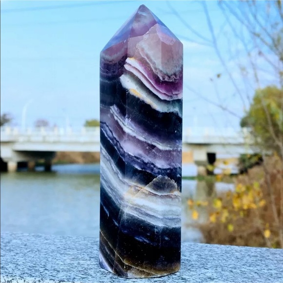✨Charged✨ Gorgeous natural fluorite gemstone tower - Picture 3 of 6